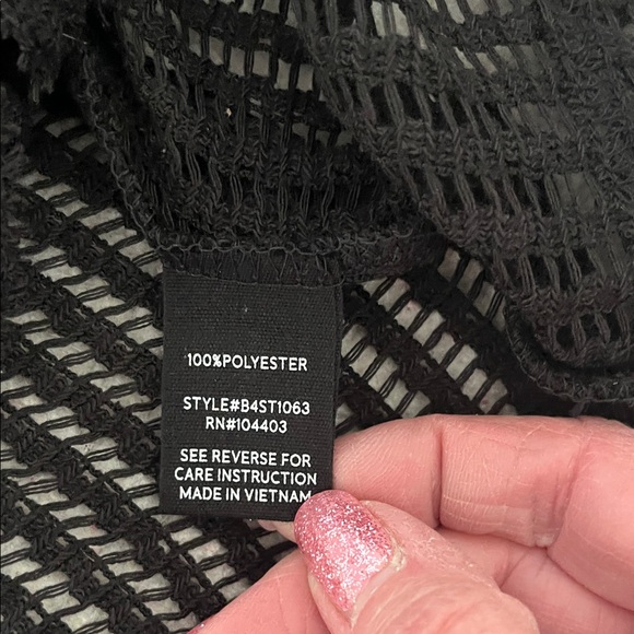 Blu Pepper Black Crochet Sweater Size Medium NWT - Picture 9 of 10